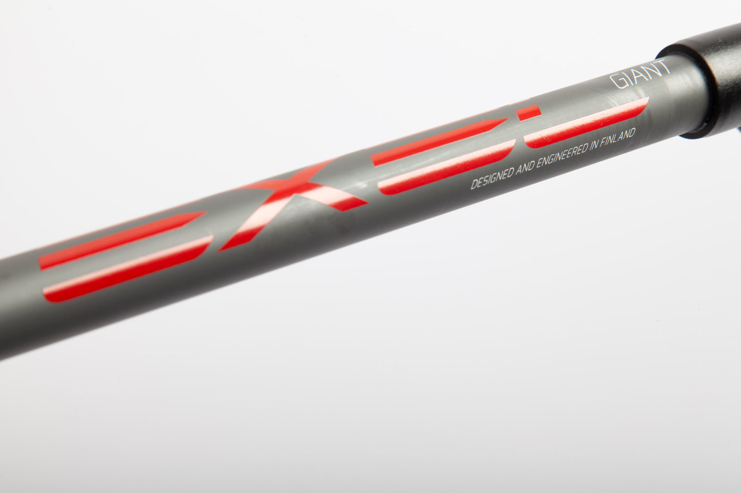 GIANT GRAPHITE GREY / RED ANTISHOCK